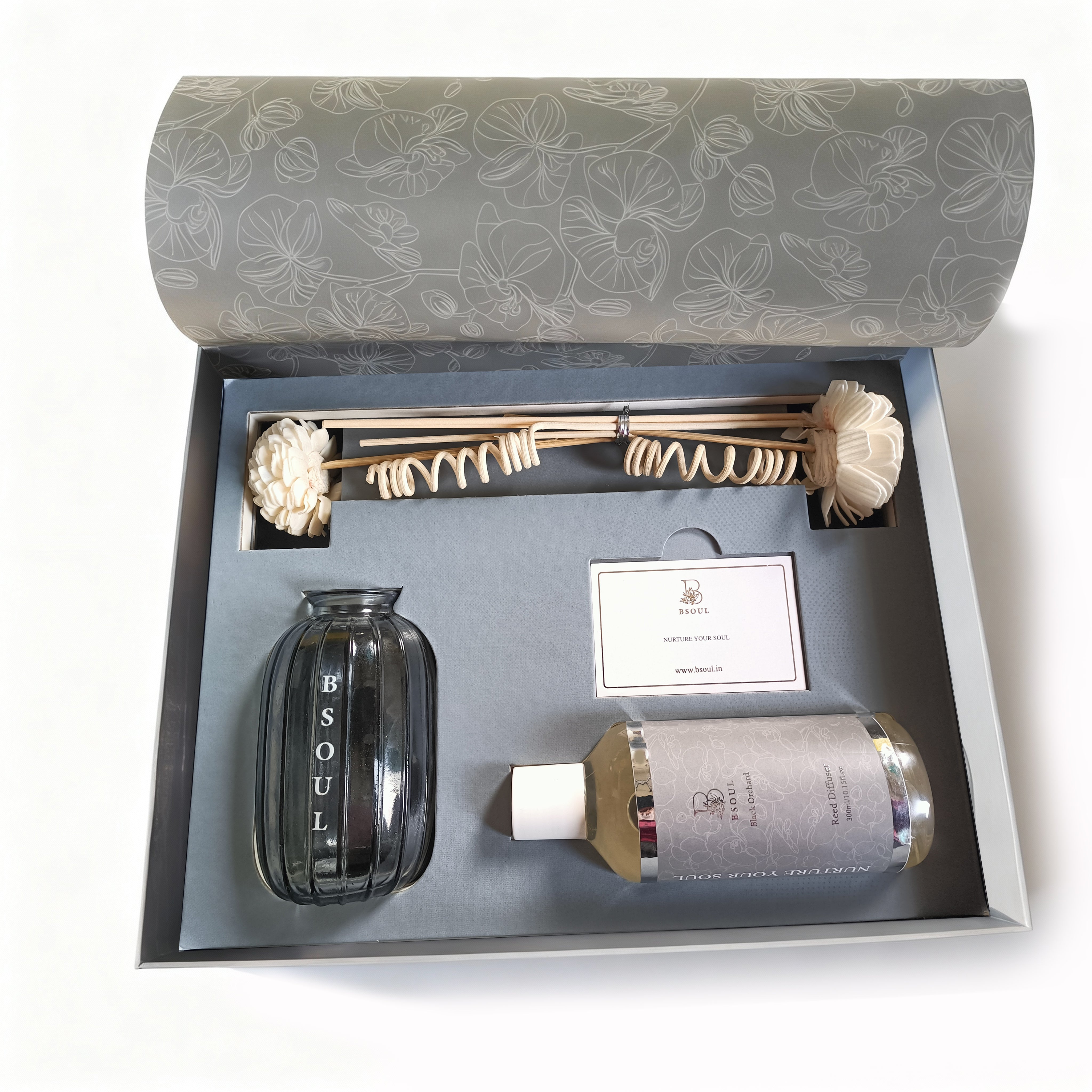 Orchard Noir Essence Reed Diffuser-6